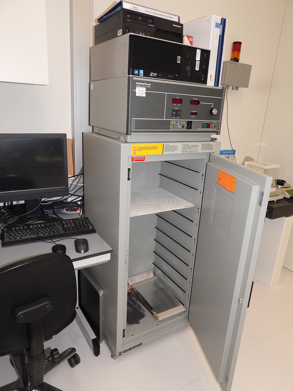 Faxitron open