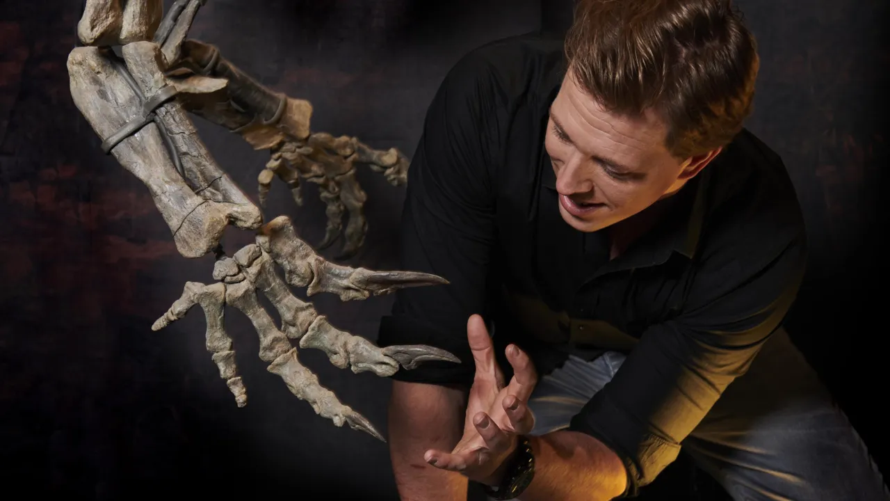 Freek Vonk with Plateosaurus