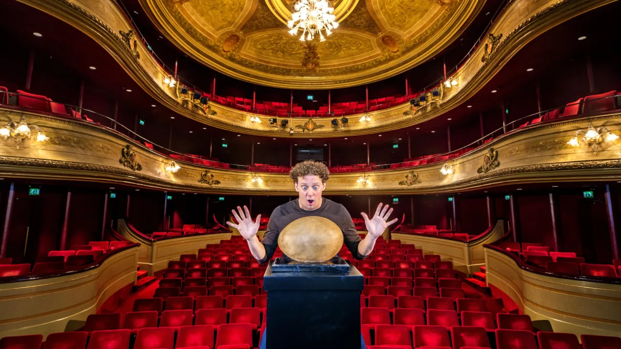 Jochem Myjer with the egg of an elephant bird