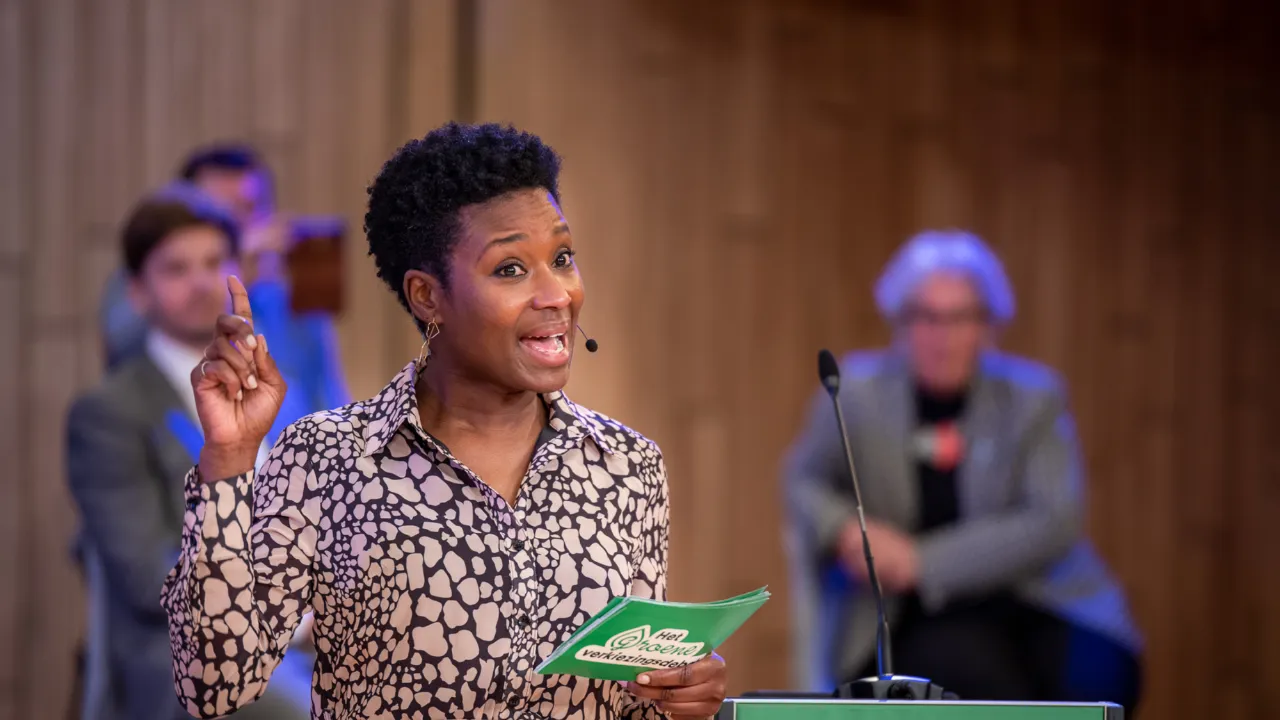 Milouska Meulens presenteert het Groene Verkiezingsdebat 