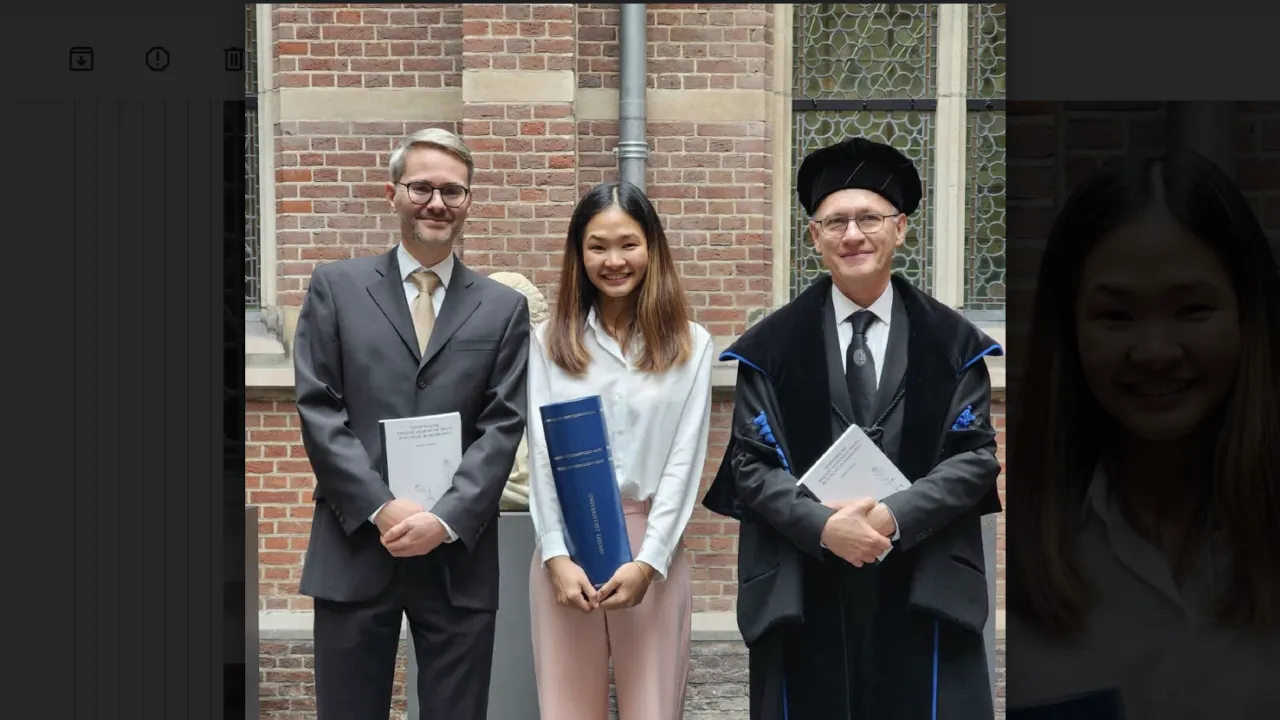 Ajaree na haar promotieverdediging
