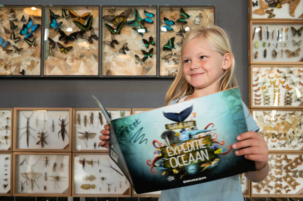 Kind met spaaralbum
